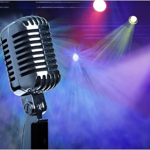 KARAOKE in piazza Garibaldi